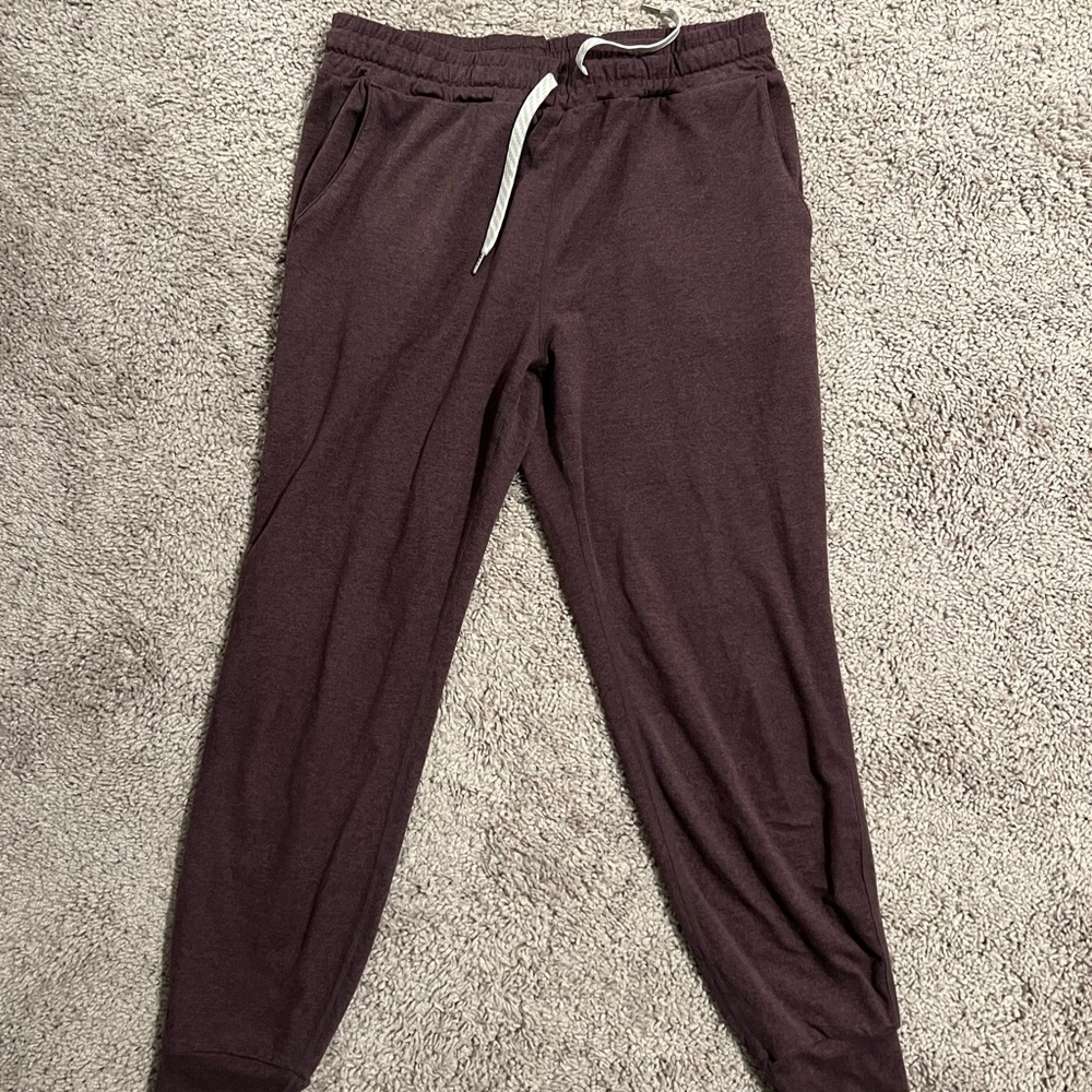Vuori Performance Joggers SZ small